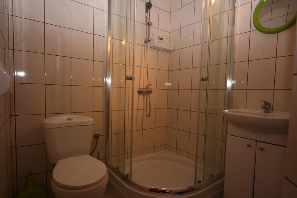 Noclegi Na Cichej - Losiowka Sztutowo Zimmer foto